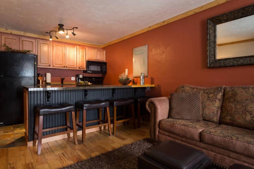 #212 1br Condo Across from PC Resort Main image 1