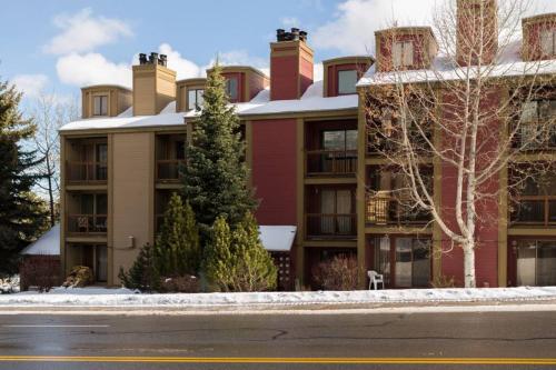 #212 1br Condo Across from PC Resort Main image 2